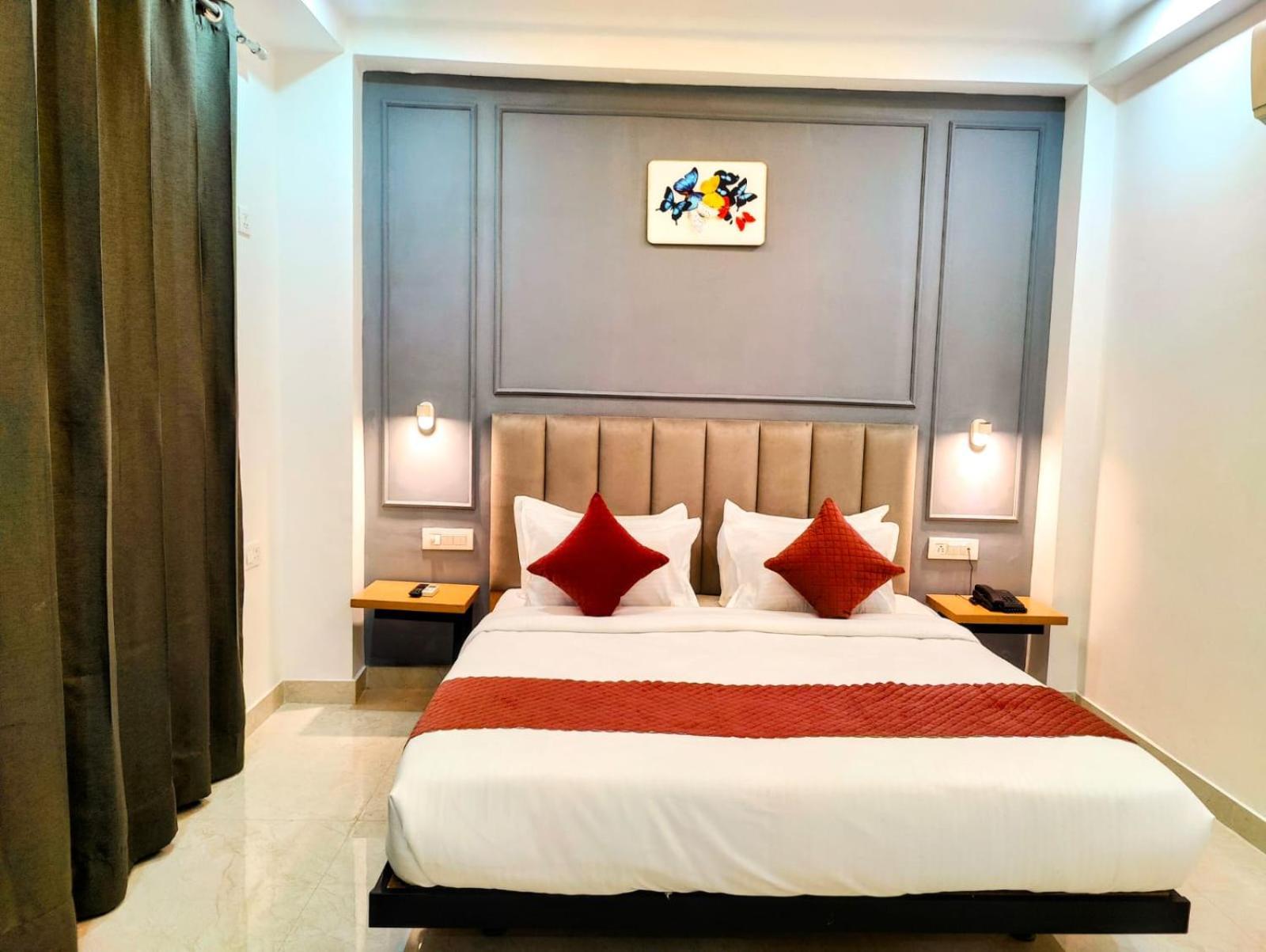 Hotel Mavens White Artemis Hospital Road Sector 52 Gurgaon Zewnętrze zdjęcie